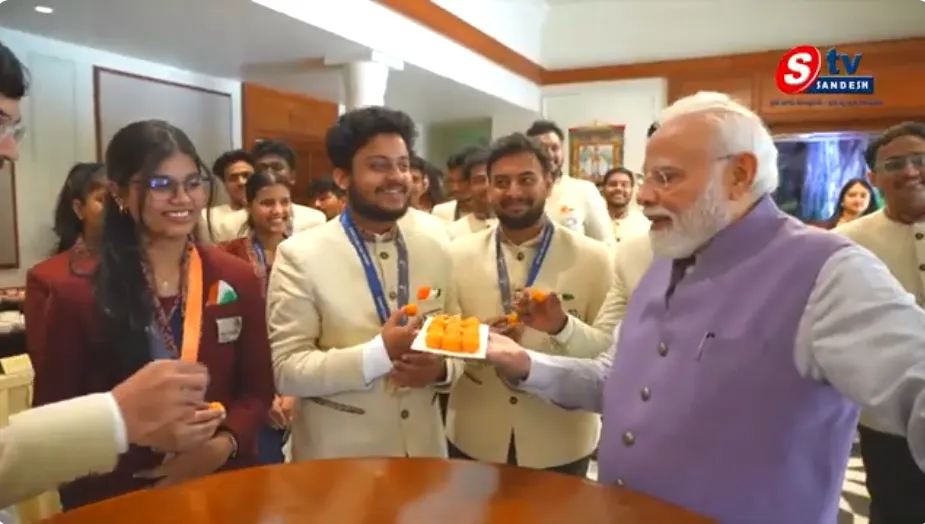 విజేతలతో ప్రధాని మోదీ సమావేశం PM Modi Interacts with WorldSkills 2026 Medal Winners